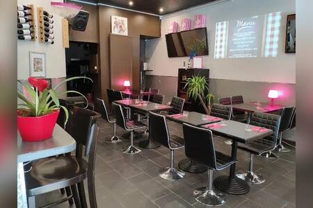 LE V&P, Restaurant Saint-Étienne Saint-Roch - Badouillère - Chavanelle #0