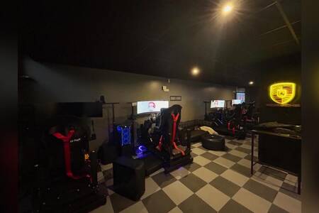 SimuRacingArea Dijon, Bar Dijon Faubourg Nord #0