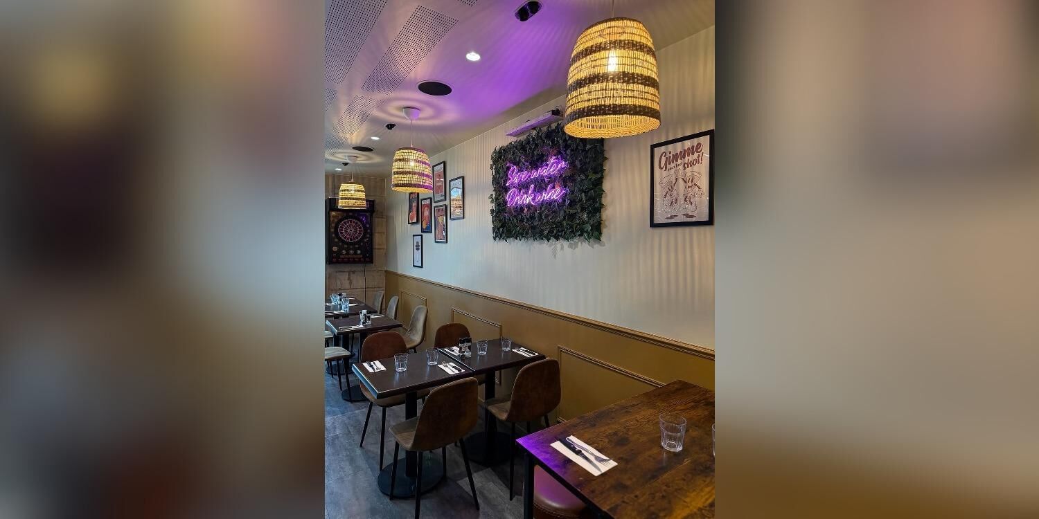 Rich' Bar, restaurant