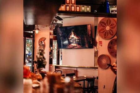 Café Lola, Bar Paris Saint-Germain-des-Prés #0