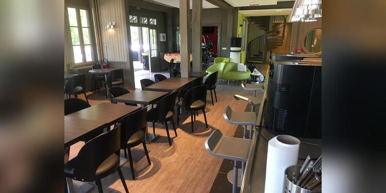 Le Break Out, bar