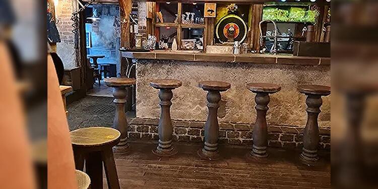 Les Berthom Metz, bar