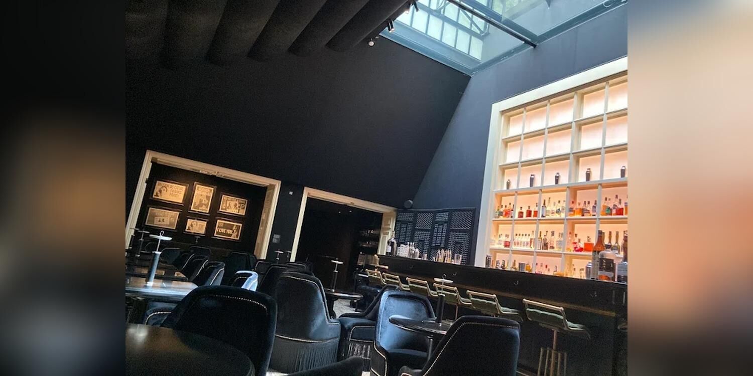 Le Gainsbarre, bar
