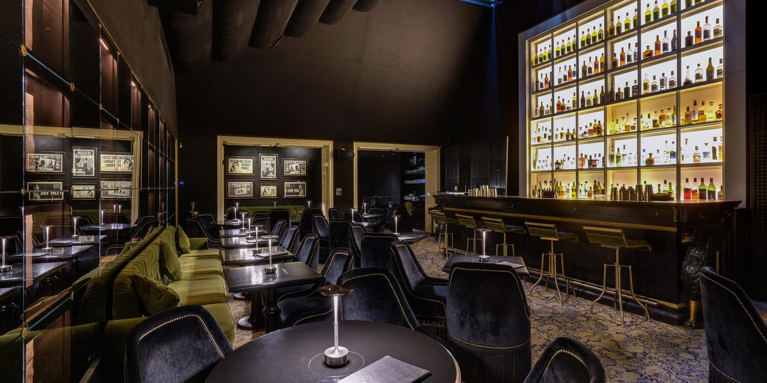 Le Gainsbarre, bar