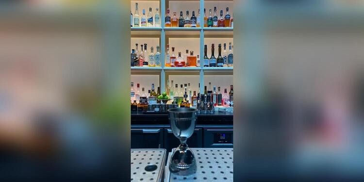 Le Gainsbarre, bar