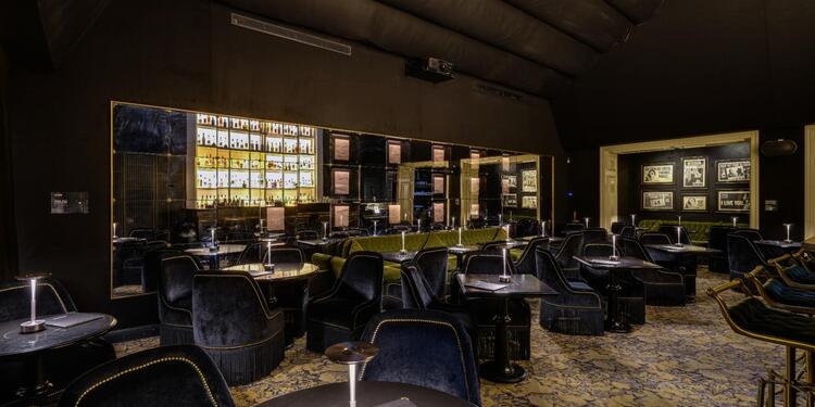 Le Gainsbarre, bar