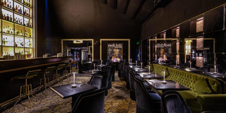 Le Gainsbarre, bar
