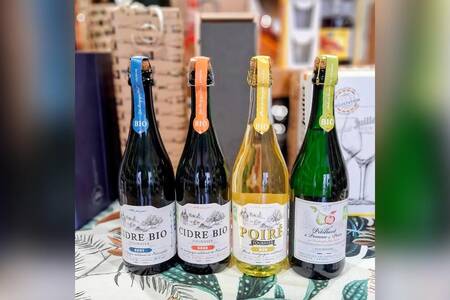 VINS & ALAMBIC - La Cave de Champigny, Bar Champigny-sur-Marne Centre-ville #0