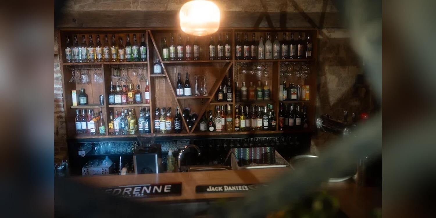 L'Entourloupe, bar