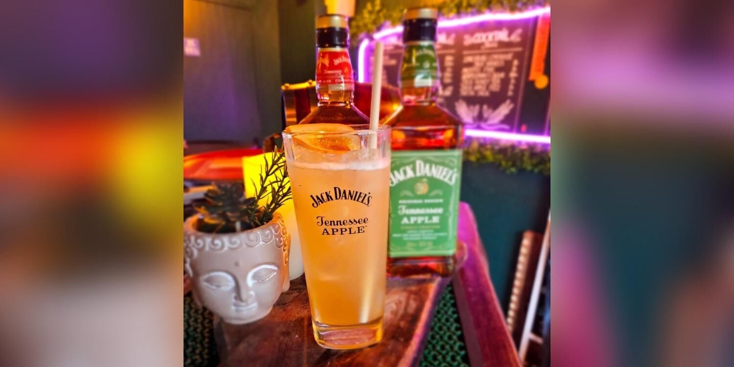 Trinidad, bar