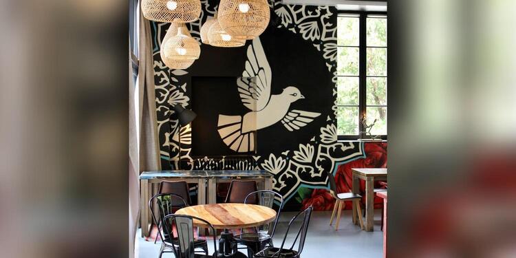 Les Planches, bar