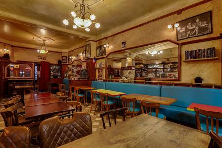 Le Vicq d'Azir, Bar Paris Colonel Fabien #0