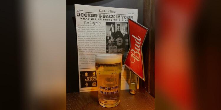 The Old Dockers, bar