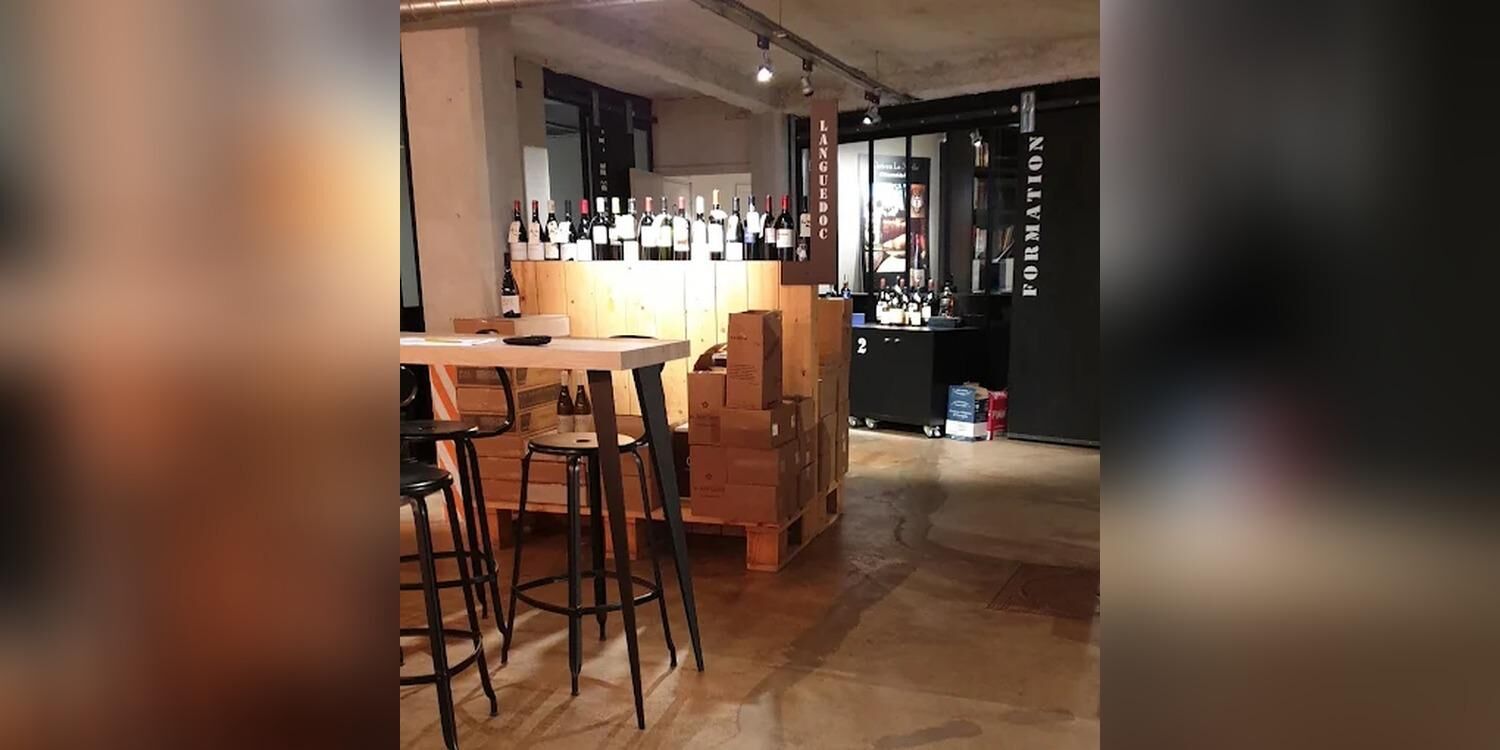 L'annexe, bar