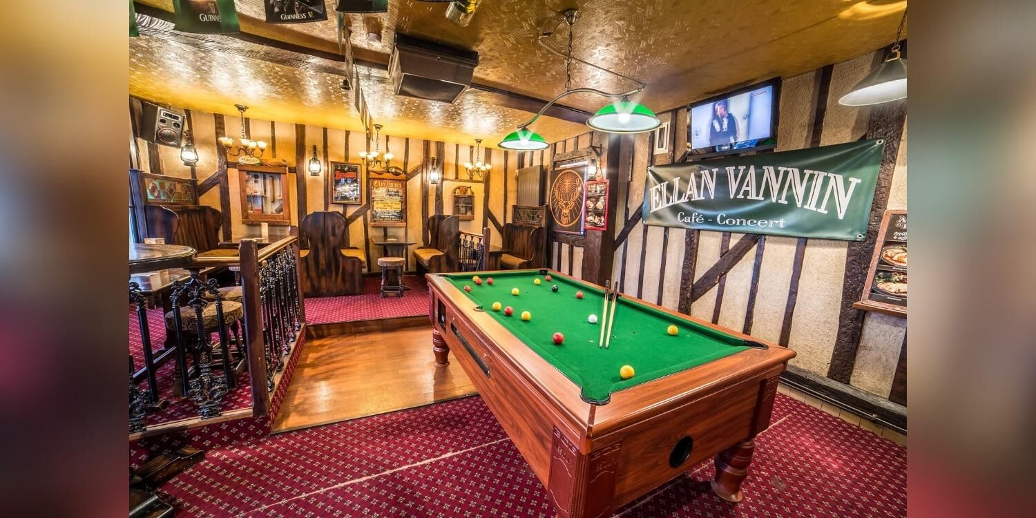 Ellan-Vannin, bar