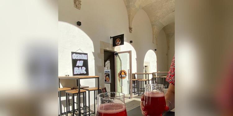À Contre Sens- Craft Beer Bar & Shop, bar