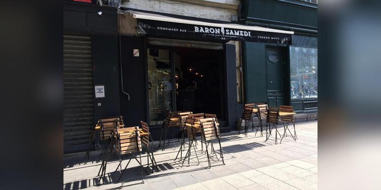 Baron Samedi, bar