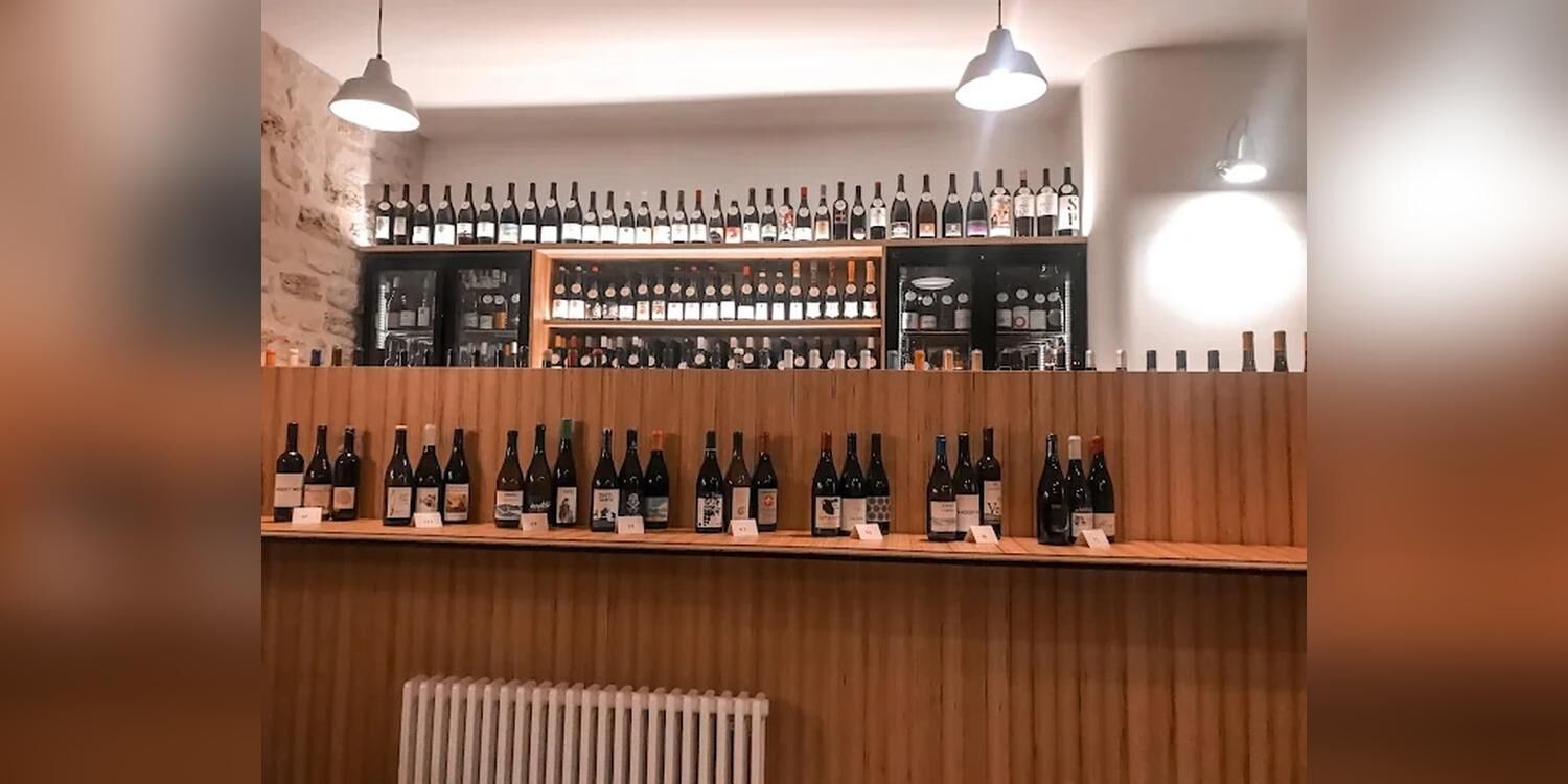 Folderol, bar