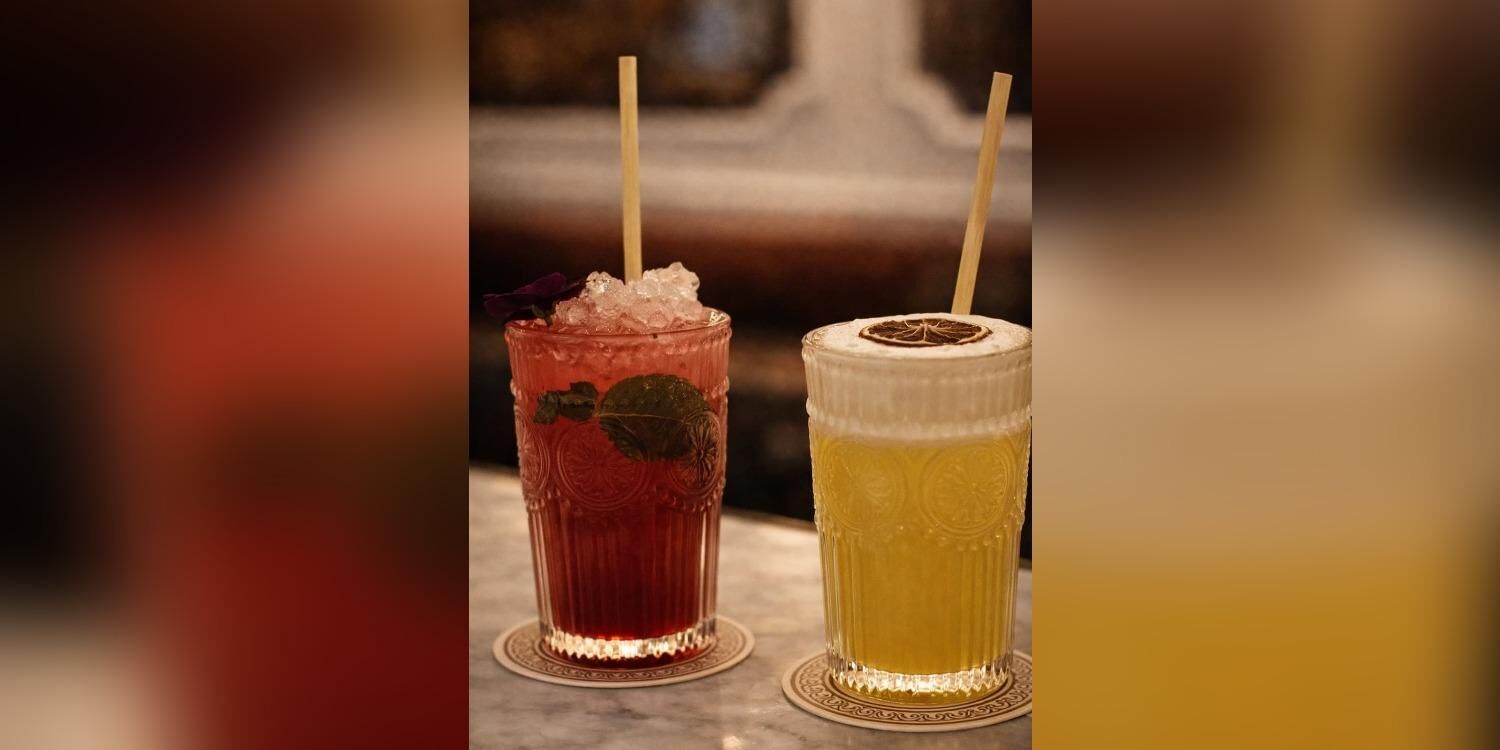 Chez Henri, bar