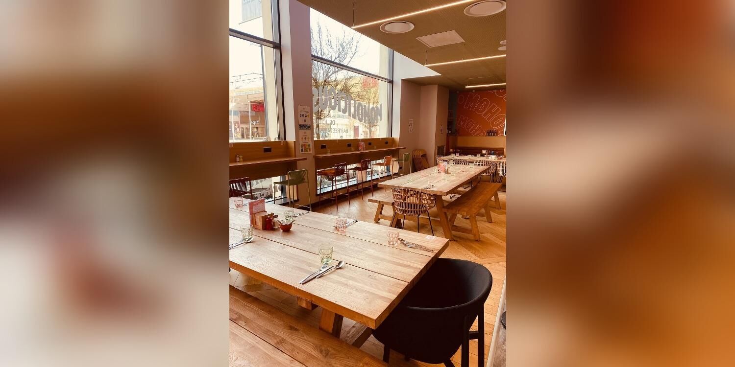 MoHolicious, restaurant
