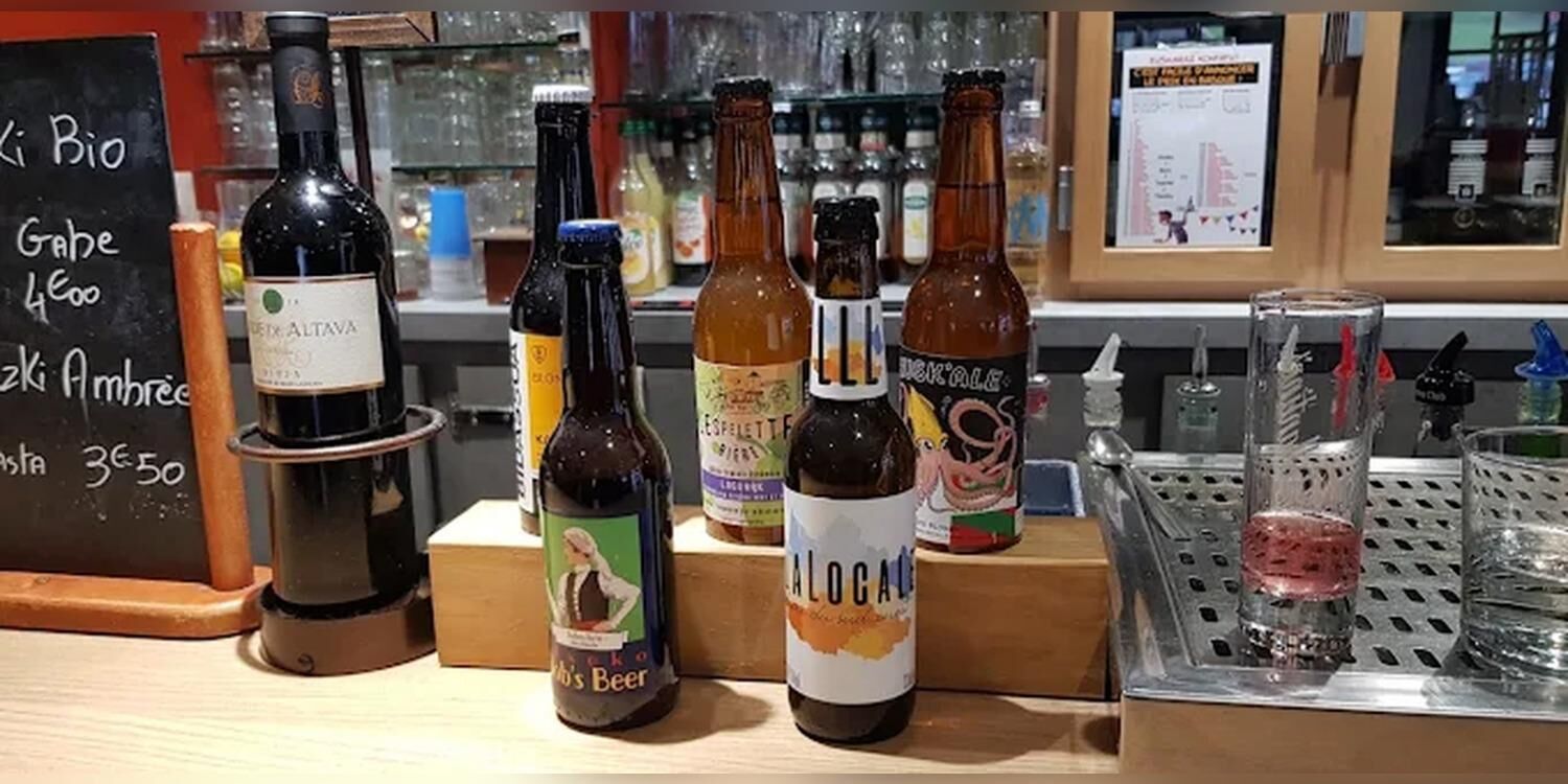 Café des Pyrénées, bar