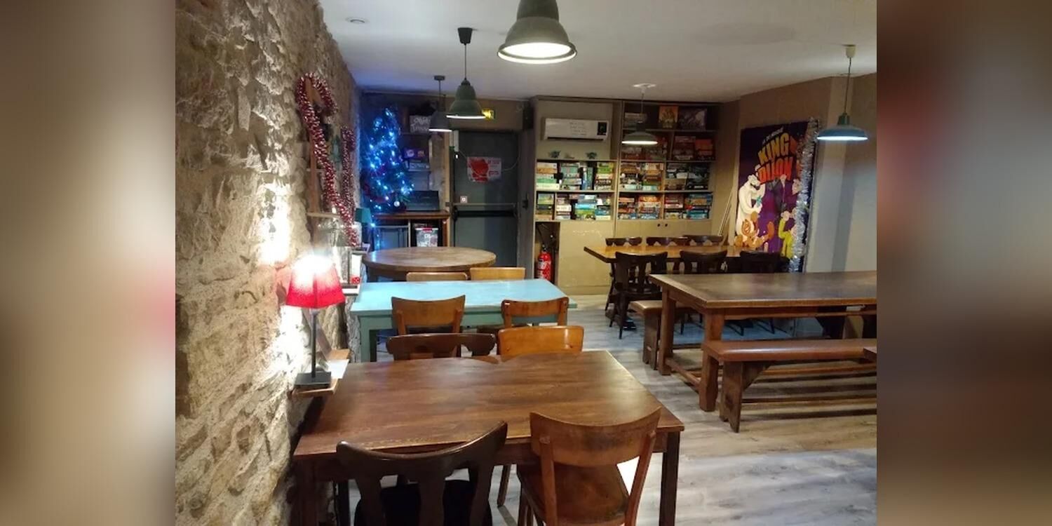 Le Dé Masqué, bar