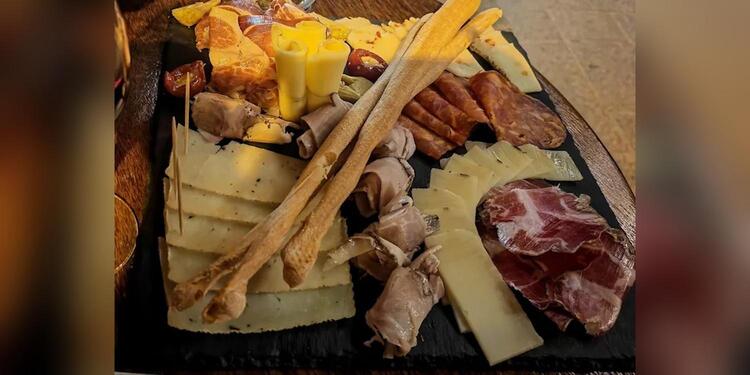 Bar de la Marée, bar