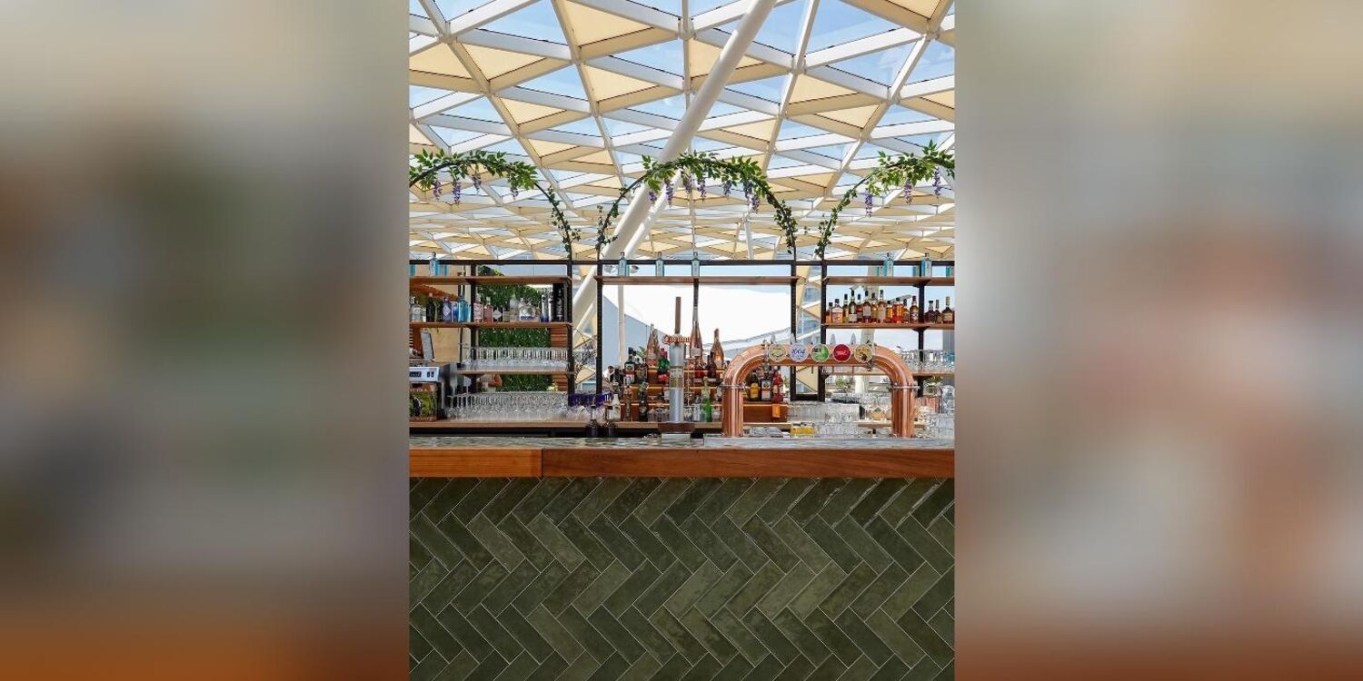 Rooftop Massilia Beach, restaurant