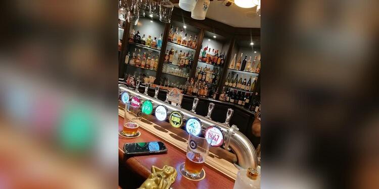 Le QG, bar