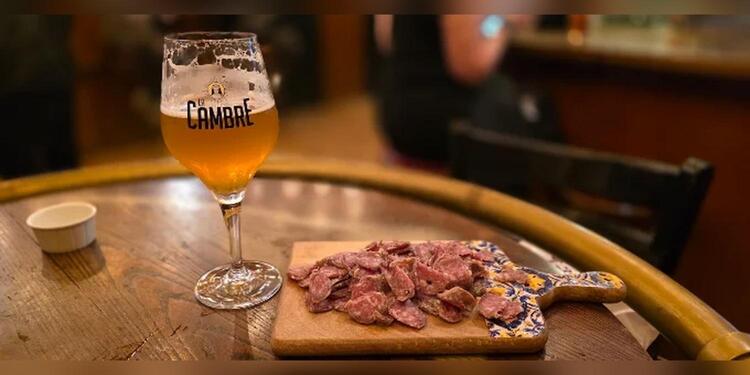 Bommel Bar, bar