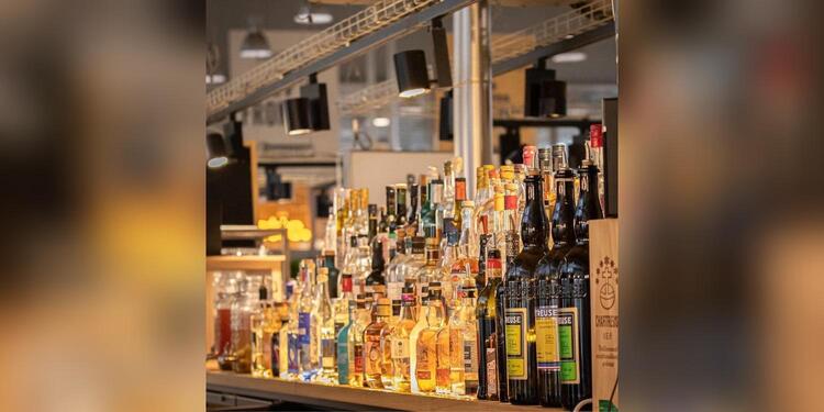 Vinimarché, bar