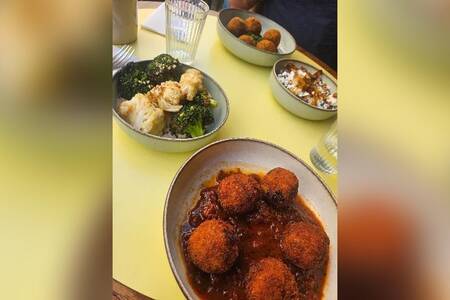 LE GRAND BALLS, Restaurant Paris  #0