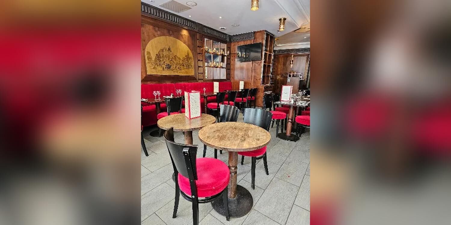 Le Sèvres Raspail, bar