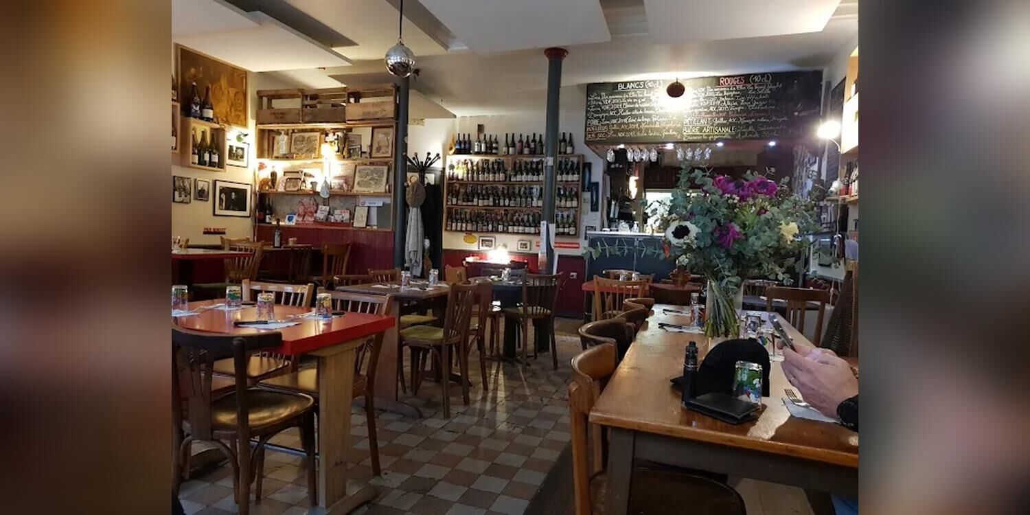Les Becs à Vin, bar