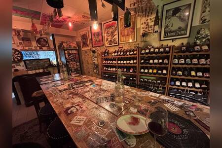 Le monde d'après, Bar Dijon  #0
