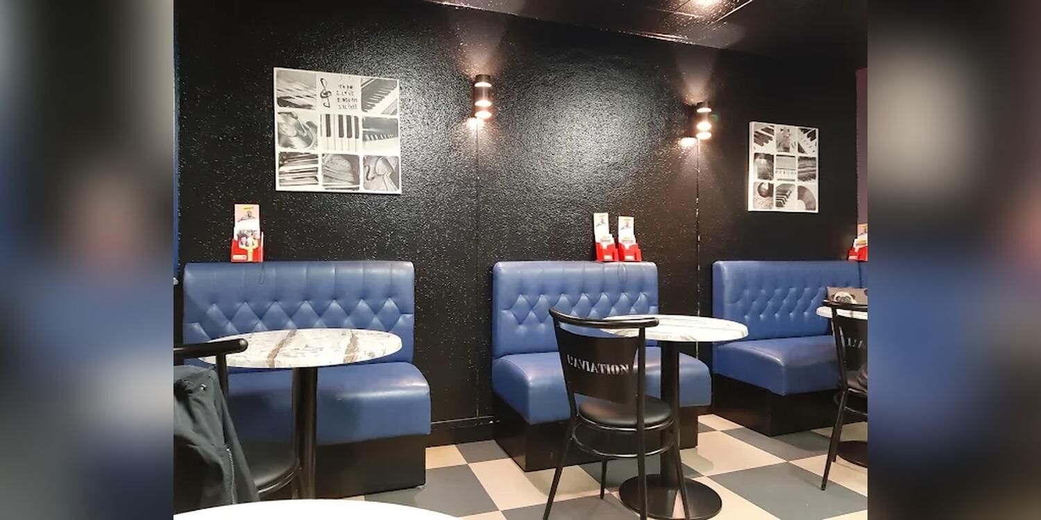 Bar De L'Aviation, bar