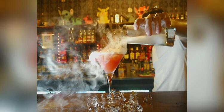 L'antidote Bar, bar