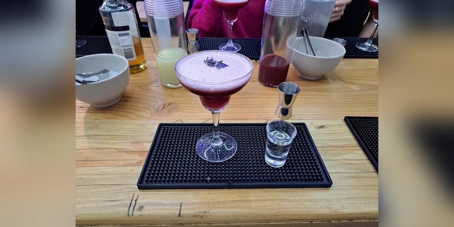 Chez Les Copains, bar