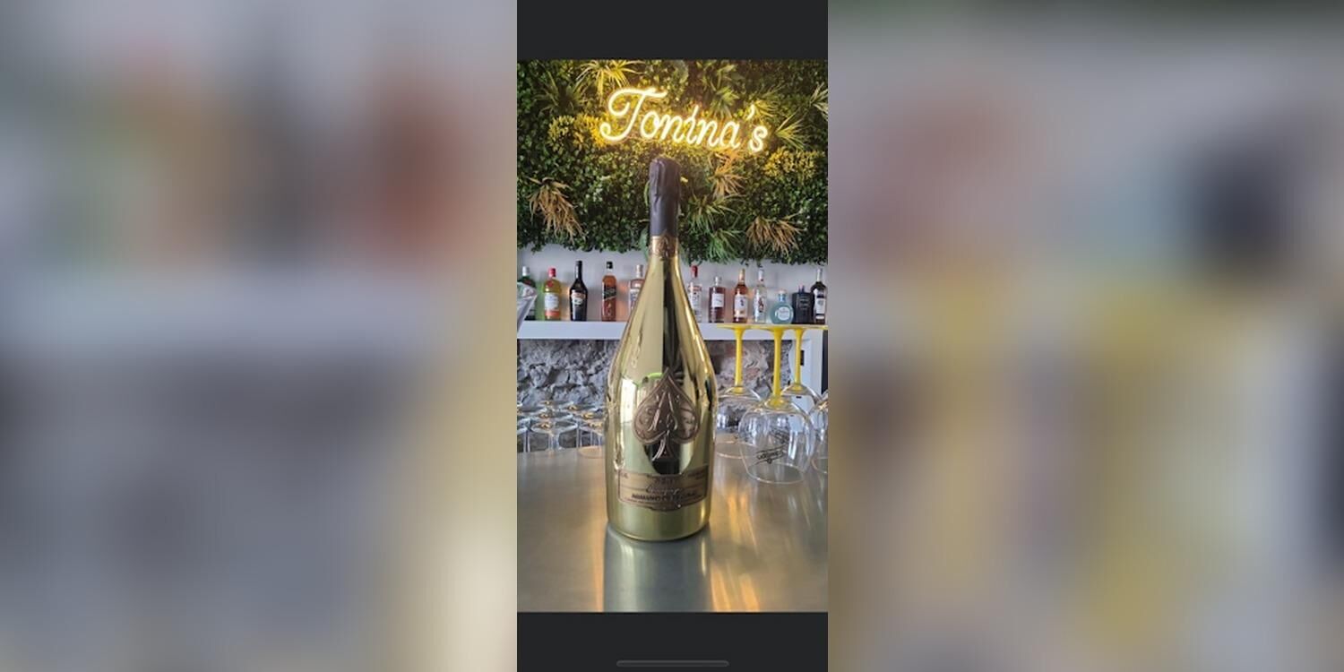 TONINA’S, restaurant