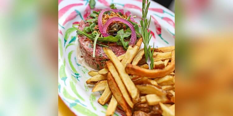 Le Petit Bal Martyrs, restaurant
