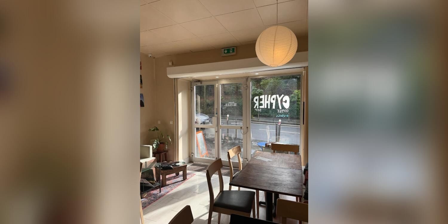 Cypher Coffee Shop, bar