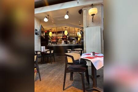 La Source, Restaurant Paris Invalides #0