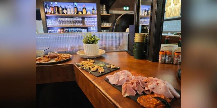 RIVA, restaurant