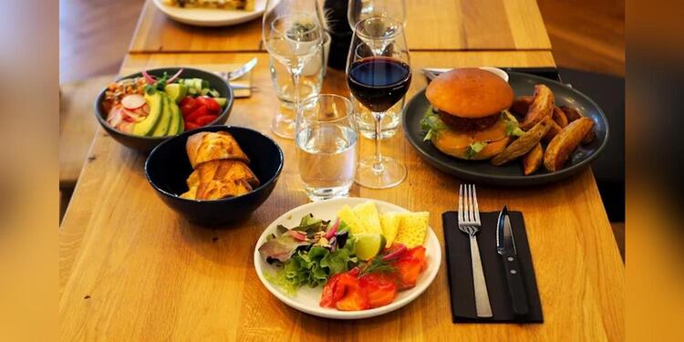 Le Petit Faubourg, bar