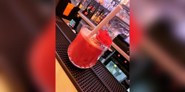 Les Bambins Bar Musical, bar