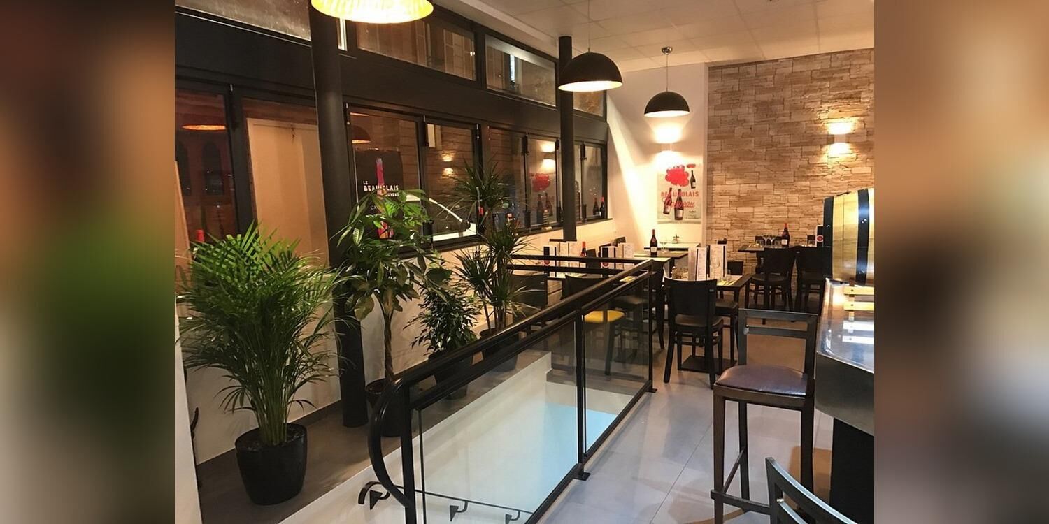 Le télex 17, bar