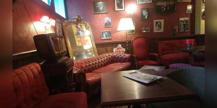 The WestPort Inn, bar