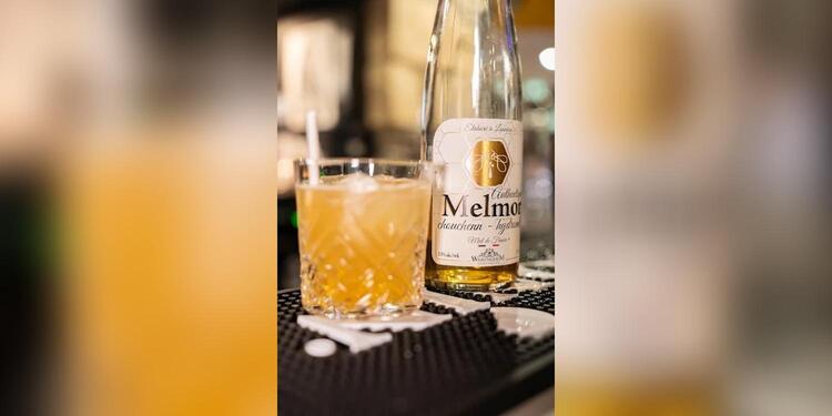 Le Mixø, bar