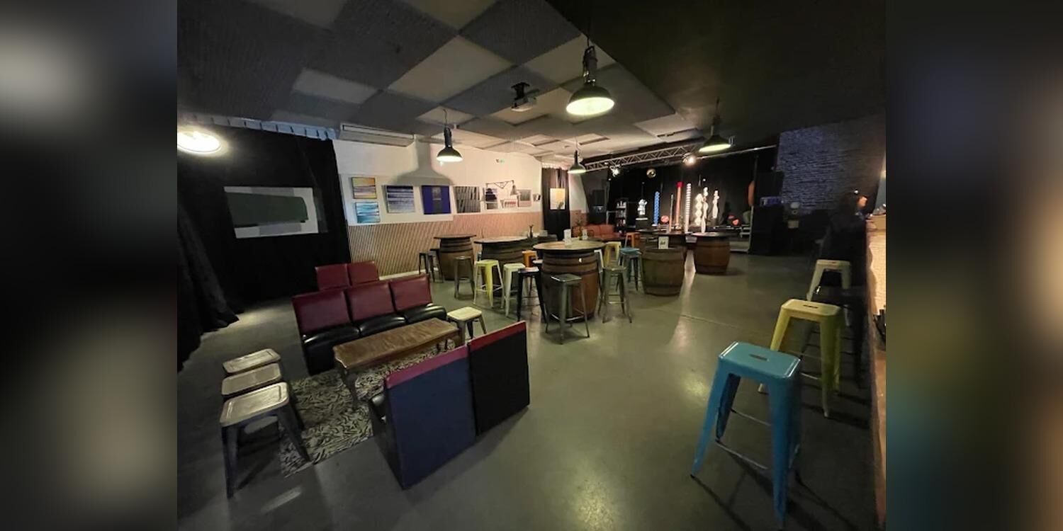 Vinochope, bar