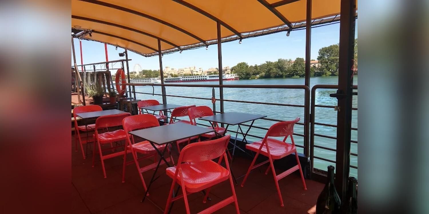 Vinotage - Barge Wine, bar